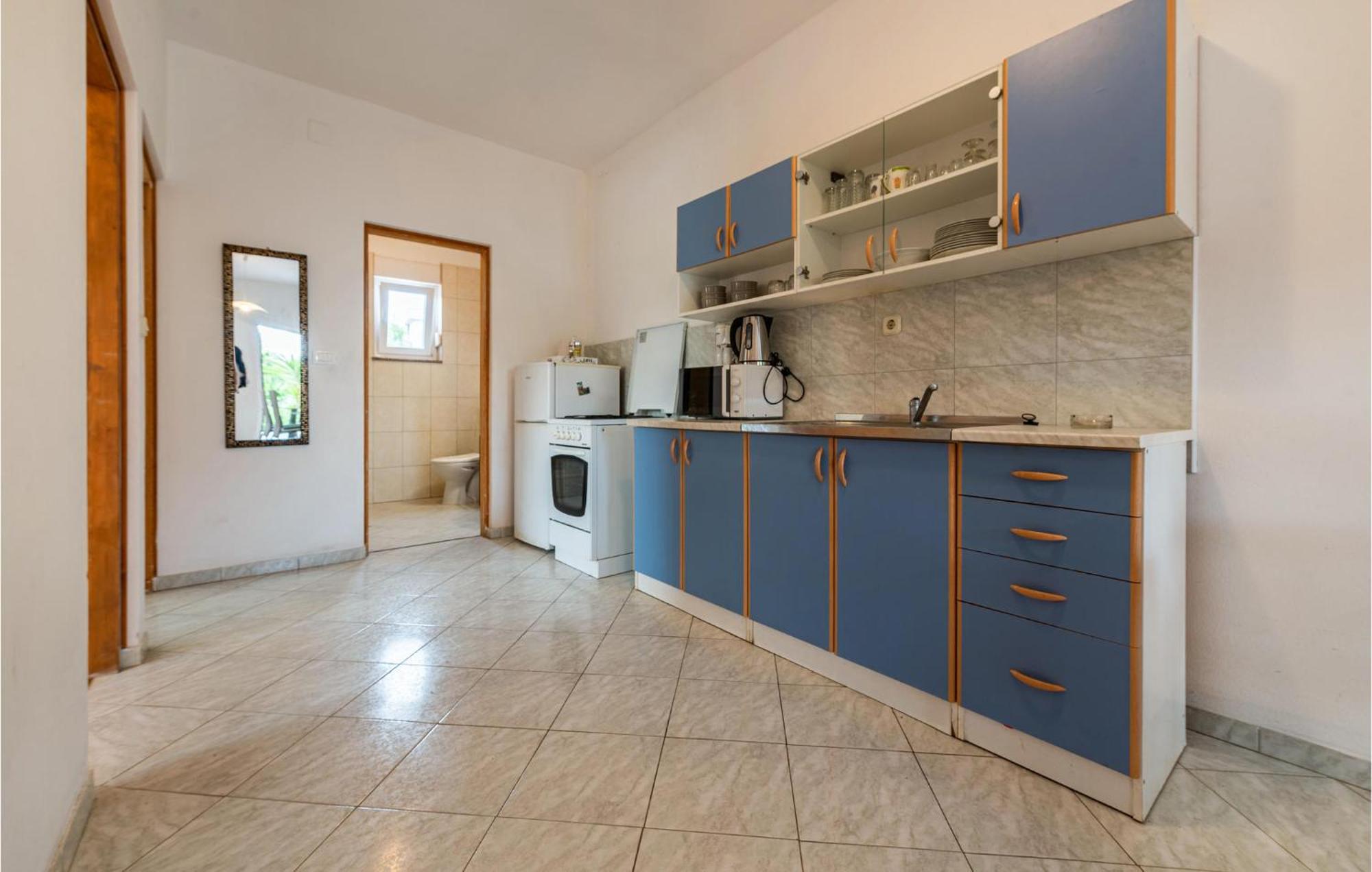 Lovely Apartment In Vir With Kitchen Exterior photo
